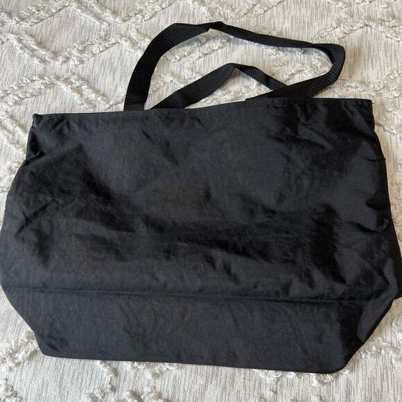 Authentic Walt Disney World Character Embroidered zipper Tote Bag Mickey Mouse - Picture 2 of 6